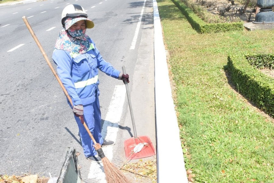 Đà Nẵng: Thu gom khẩu trang thải ra môi trường phòng, chống dịch COVID-19