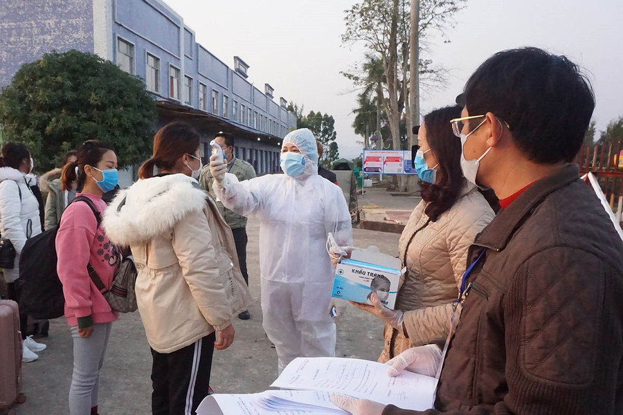  Quảng Ninh: Đưa 73 công dân về cách ly tại cơ sở cách ly của Quân khu 3