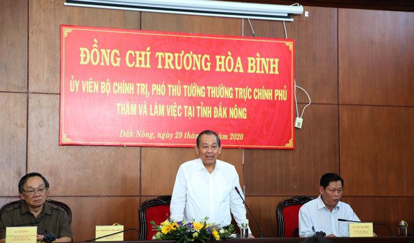 Phó Thủ tướng Thường trực Chính phủ Trương Hòa Bình làm việc với tỉnh Đắk Nông