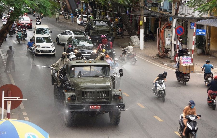 Hải Phòng: Phun khử trùng toàn thành phố phòng, chống Covid-19