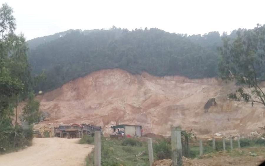 Hà Tĩnh: Mỏ đất Phú Lộc An khai thác vượt trữ lượng, phạm vi cho phép?