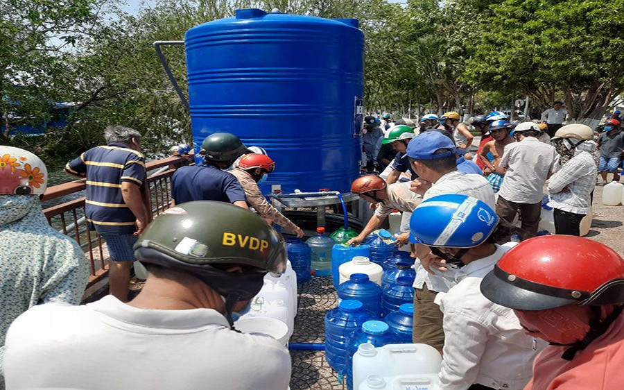 Tiếp tục hỗ trợ nguồn nước ngọt giúp người dân ở Bến Tre, Tiền Giang