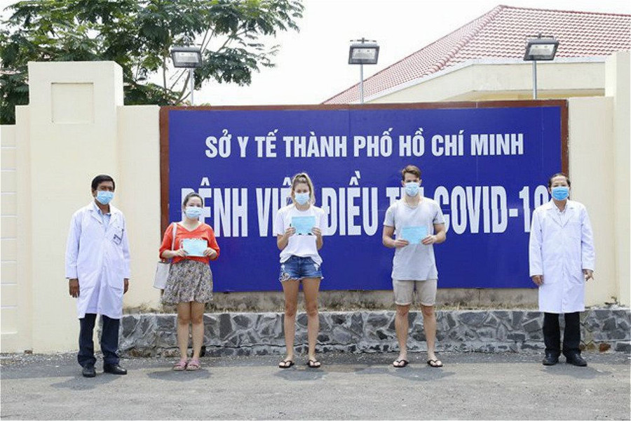 Việt Nam điều trị khỏi  thêm 4 bệnh nhân COVID-19 nâng tổng số ca chữa khỏi lên 126 ca
