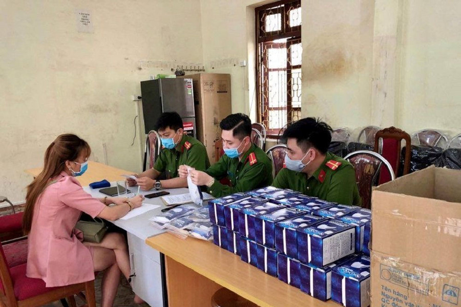 TP Sơn La: Bắt giữ 1 đối tượng làm giả 1.360 khẩu trang y tế