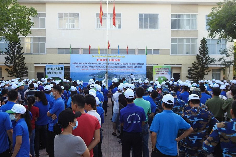 Tuổi trẻ Quân cảng Sài Gòn khu vực Vũng Tàu:  Tham gia bảo vệ môi trường, thu gom rác thải nhựa