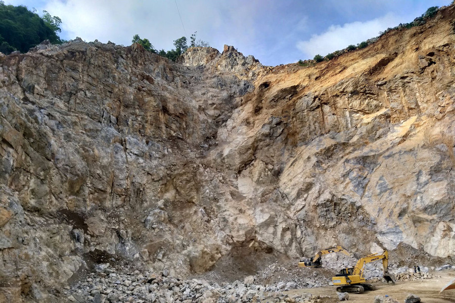 Điện Biên: Vẫn chưa tìm thấy nạn nhân thứ ba trong vụ tai nạn tại mỏ đá Hoàng Anh