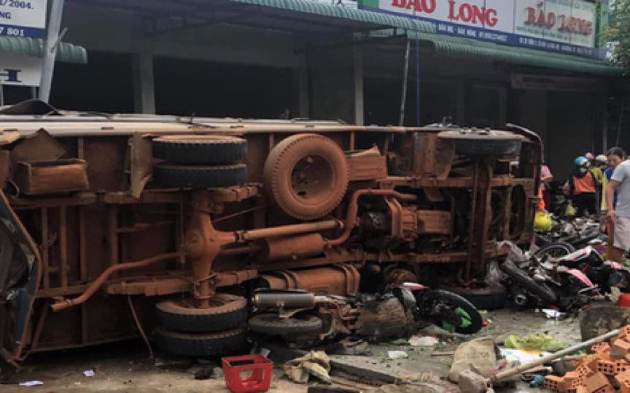 Đắk Nông: Tai nạn giao thông nghiêm trọng làm 3 người chết, 7 người  bị thương