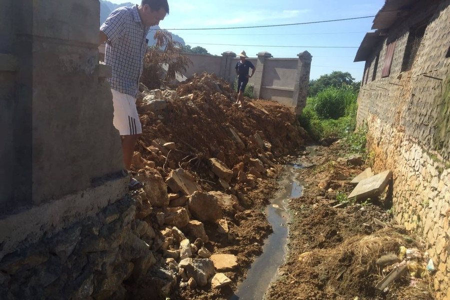 Cẩm Thủy (Thanh Hóa): Tường rào dự án chục tỷ đổ sập sau trận mưa?