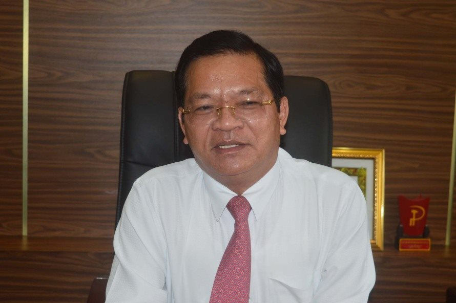 Bí thư và Chủ tịch tỉnh Quảng Ngãi xin thôi chức 