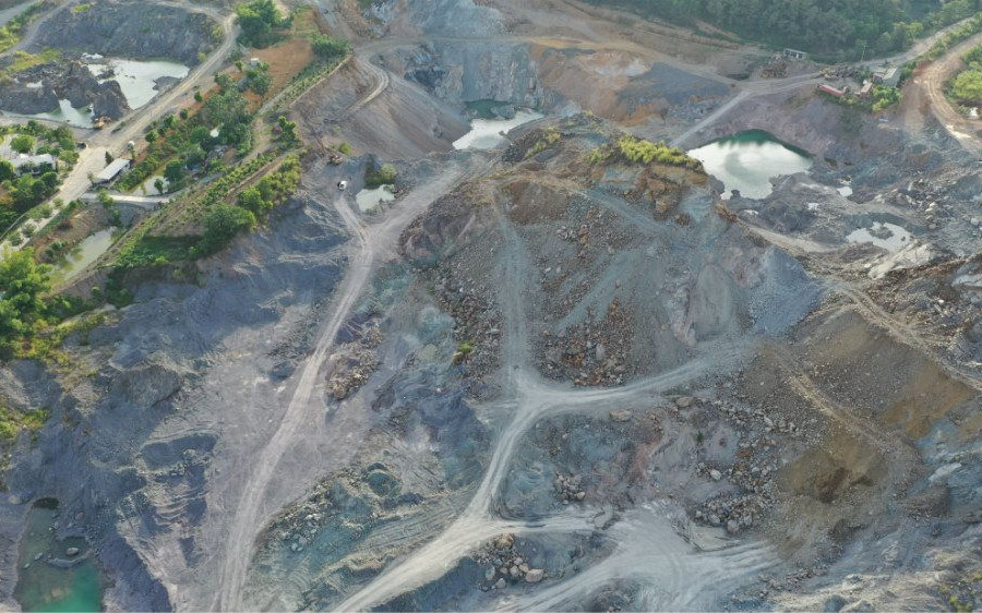 Mỏ đất “treo” suốt 10 năm ở Ninh Bình: Bao giờ xử lý dứt điểm?