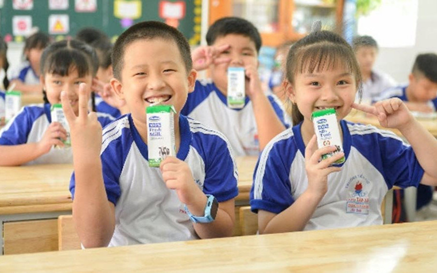 Những giờ uống sữa “vui khỏe, an toàn” của các em học sinh tại TP.HCM