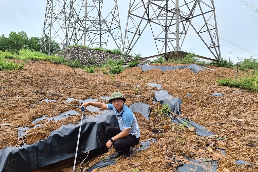 Lạc Thuỷ (Hoà Bình): Sụt lún kéo dài tại chân cột điện cao thế 500kV