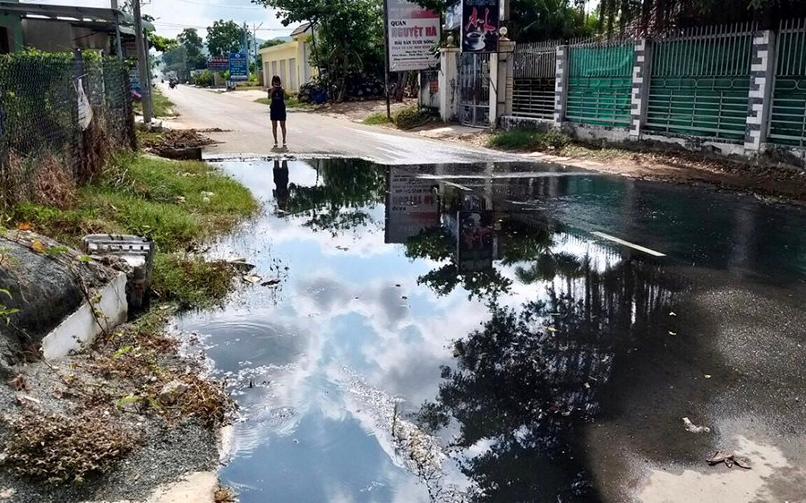 Long Điền (Bà Rịa - Vũng Tàu): Dân "kêu trời" vì tuyến mương thoát nước ô nhiễm