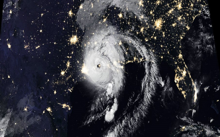 Bão Laura: Cơn bão nguy hiểm nhất đổ bộ Mỹ trong mùa này