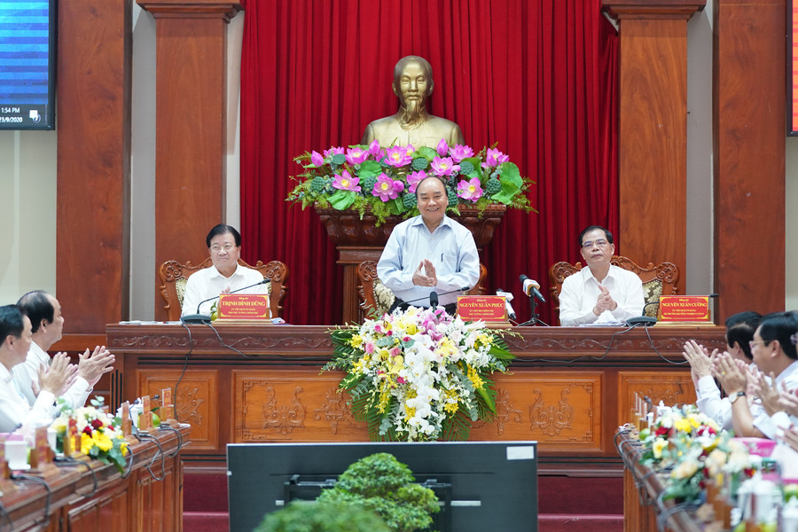 Thủ tướng Nguyễn Xuân Phúc: Không để tình trạng thiếu nước ngọt tại ĐBSCL