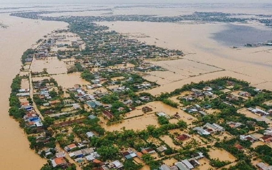Quảng Bình: Mưa lũ lịch sử khiến 3 người tử vong, hơn 71.000 ngôi nhà ngập trong biển nước