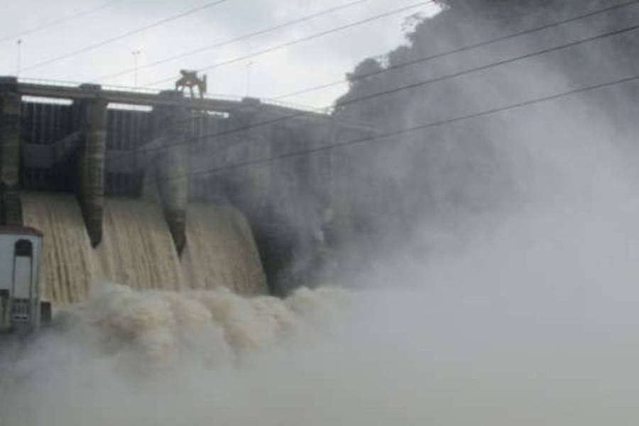 Hà Tĩnh: Thủy điện, hồ chứa nước lớn đồng loạt thông báo xả lũ