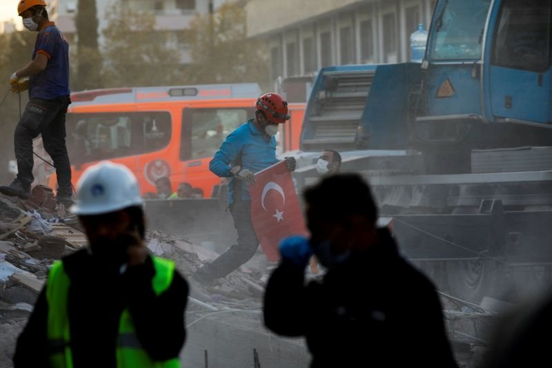 Thổ Nhĩ Kỳ: Động đất kinh hoàng 100 người chết, gần 1.000 người bị thương