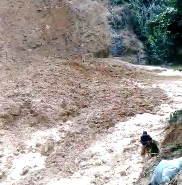 Quảng Nam: Hàng chục người thoát chết trong gang tấc do sạt lở núi tại Bắc Trà My