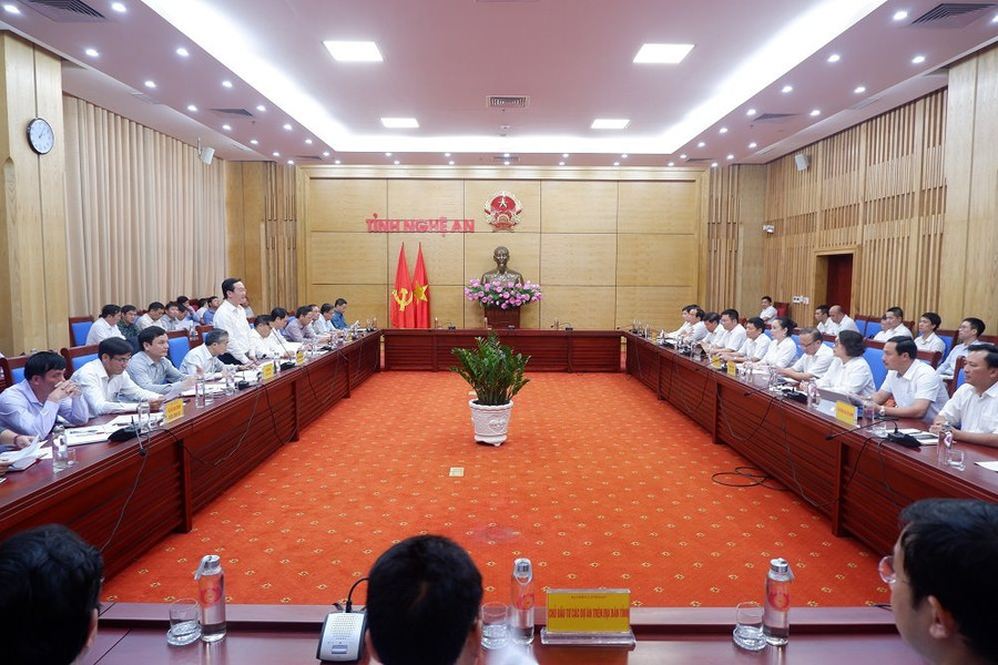 EVNNPC nỗ lực phát triển hạ tầng lưới điện tại Nghệ An lên tầm cao mới
