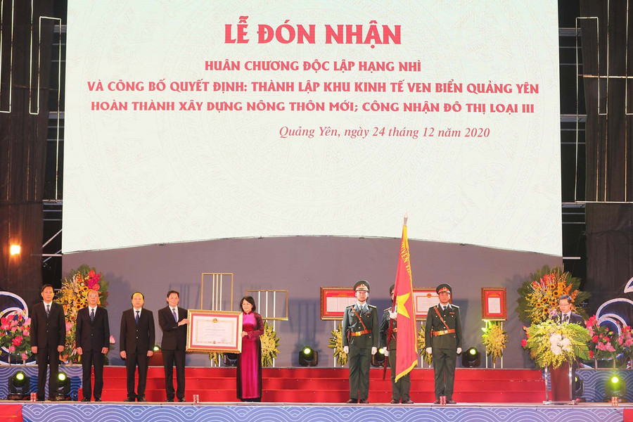 Quảng Ninh: TX.Quảng Yên đón nhận Huân chương Độc lập hạng Nhì và Quyết định thành lập KKT ven biển