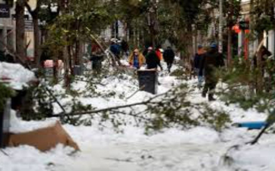 Tây Ban Nha tê liệt vì bão tuyết