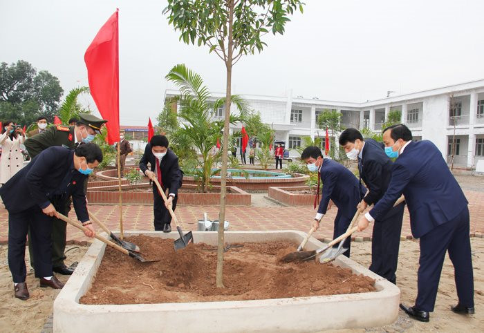 Hà Nam đồng loạt phát động tết trồng cây tại các huyện, thị xã, thành phố