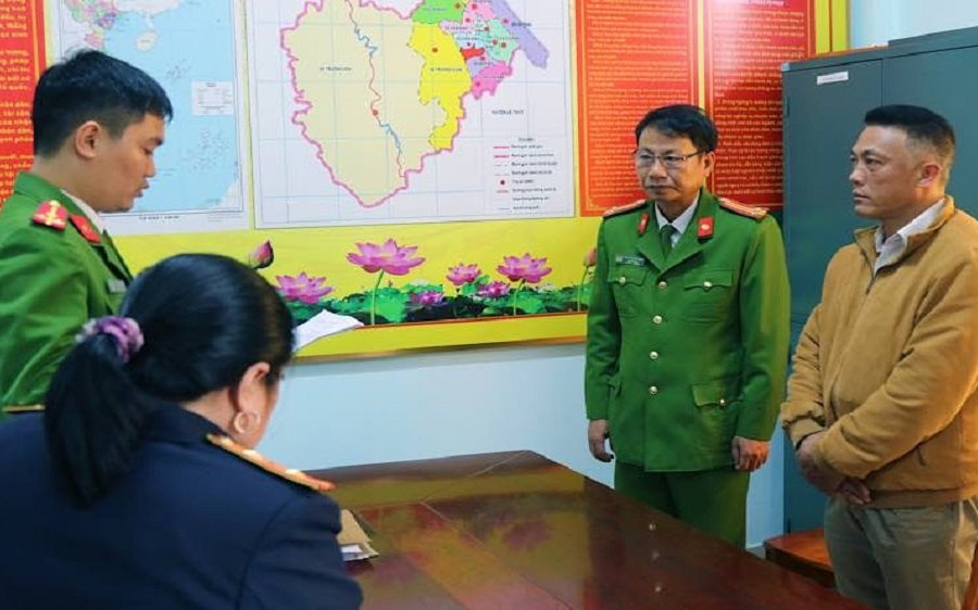 Quảng Bình: Khởi tố Trạm trưởng Trạm quản lý bảo vệ rừng Trường Sơn