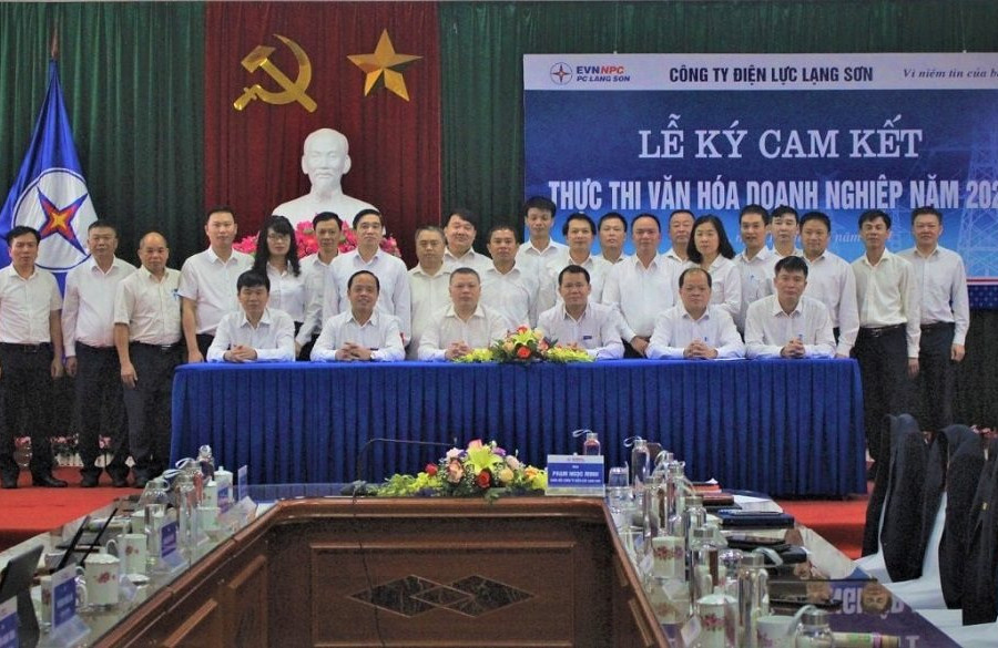PC Lạng Sơn: Tổ chức Lễ ký cam kết thực thi văn hóa doanh nghiệp năm 2021