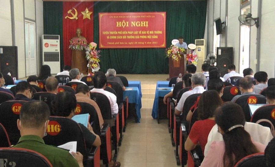 TP Sơn La: Tuyên truyền pháp luật về bảo vệ môi trường cho trên 400 đại biểu