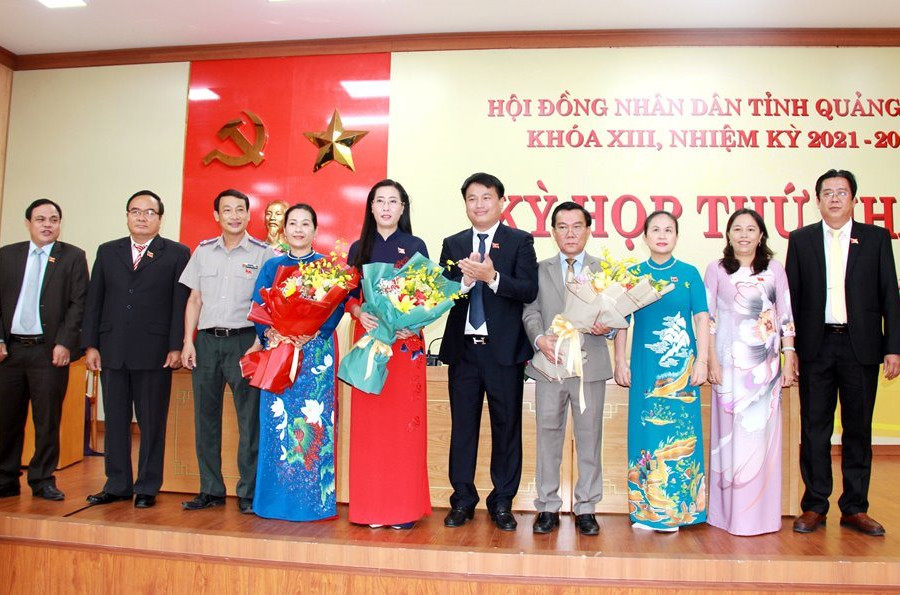 Bà Bùi Thị Quỳnh Vân tái đắc cử Chủ tịch HĐND tỉnh Quảng Ngãi