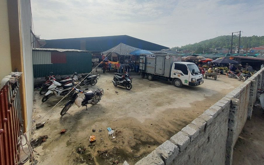 Sai phạm tại dự án Chợ hải sản Lạch Bạng ở Thanh Hóa: Chính quyền địa phương buông lỏng quản lý
