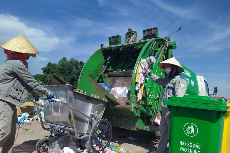 TP. Bắc Giang: Tăng cường công tác thu gom rác phòng, chống dịch Covid-19