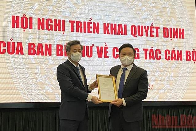 Ông Phan Văn Hùng giữ chức Phó Tổng Biên tập Báo Nhân Dân
