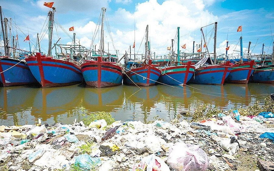 Bài dự thi “Cùng giữ màu xanh của biển” - Rác thải từ biển: Hãy hành động vì môi trường