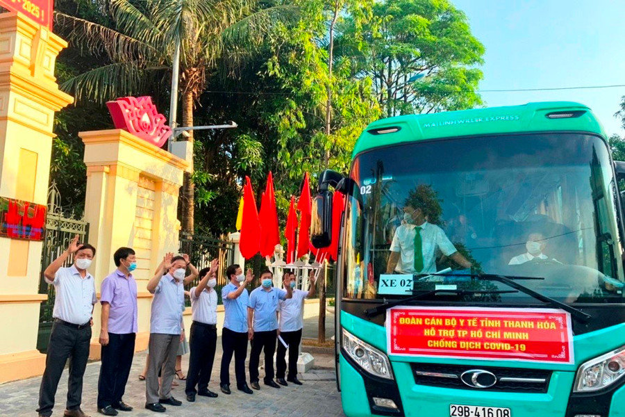 Thanh Hóa: 59 y bác sĩ lên đường hỗ trợ TP Hồ Chí Minh chống dịch