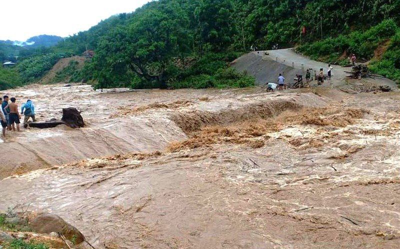 Thanh Hóa: Mưa lũ gây sạt lở ở nhiều xã huyện biên giới Mường Lát
