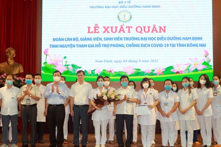 Đoàn cán bộ Y tế Hà Nam, Nam Định tiếp tục hỗ trợ TP.HCM và Đồng Nai chống dịch Covid-19
