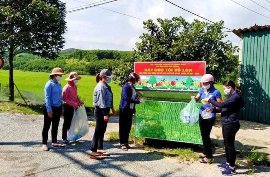 Vũ Quang - Hà Tĩnh: Việc làm nhỏ từ mô hình thu gom rác mang lại giá trị lớn