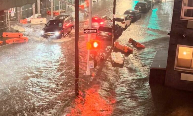 Bão Ida gây mưa kỷ lục, 2 bang ở Mỹ tuyên bố tình trạng khẩn cấp