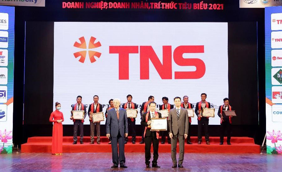 TNS Holddings vào Top 10 doanh nghiệp tiêu biểu Việt Nam năm 2021