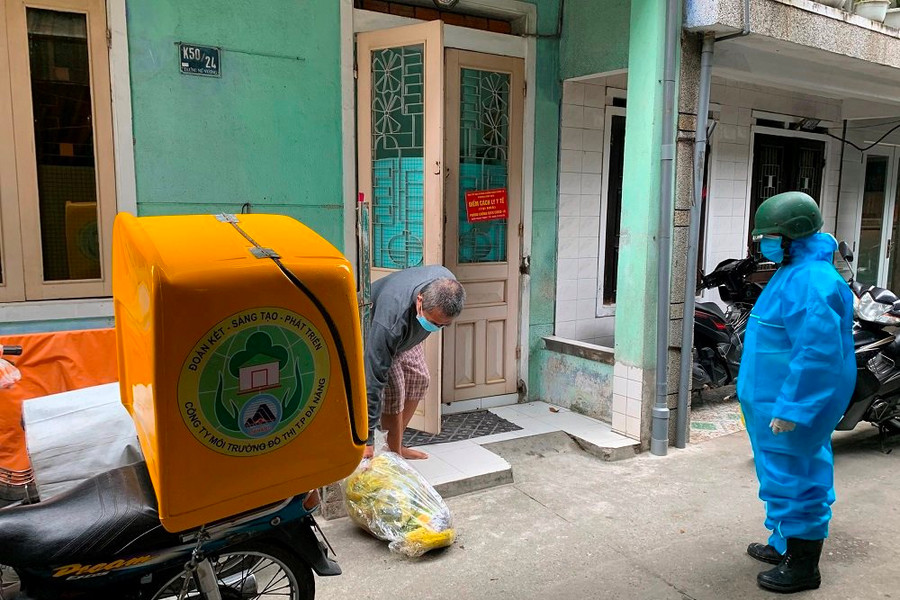 Đà Nẵng: Phòng ngừa lây nhiễm Covid-19 do rác thải từ các hộ, khu dân cư có F0 
