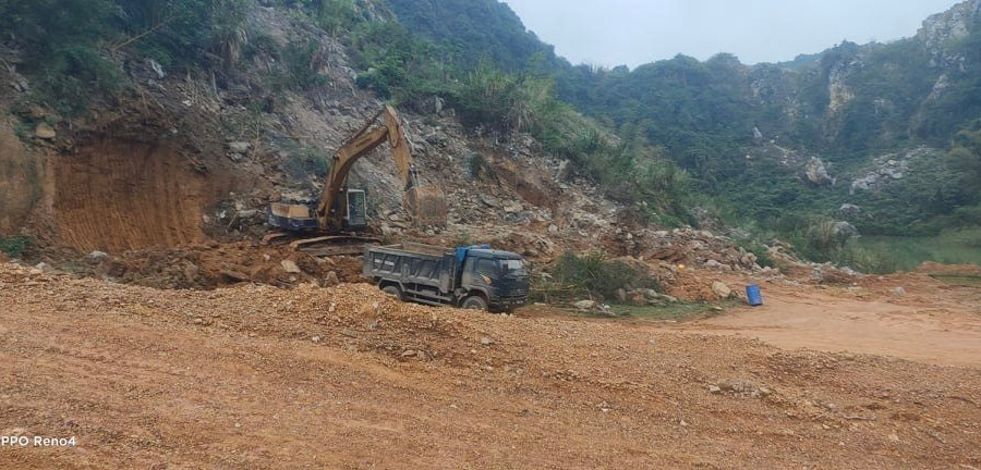 Hà Trung (Thanh Hóa): Lấy đất tại bãi thải Nhà máy xi măng Bỉm Sơn để đắp đê
