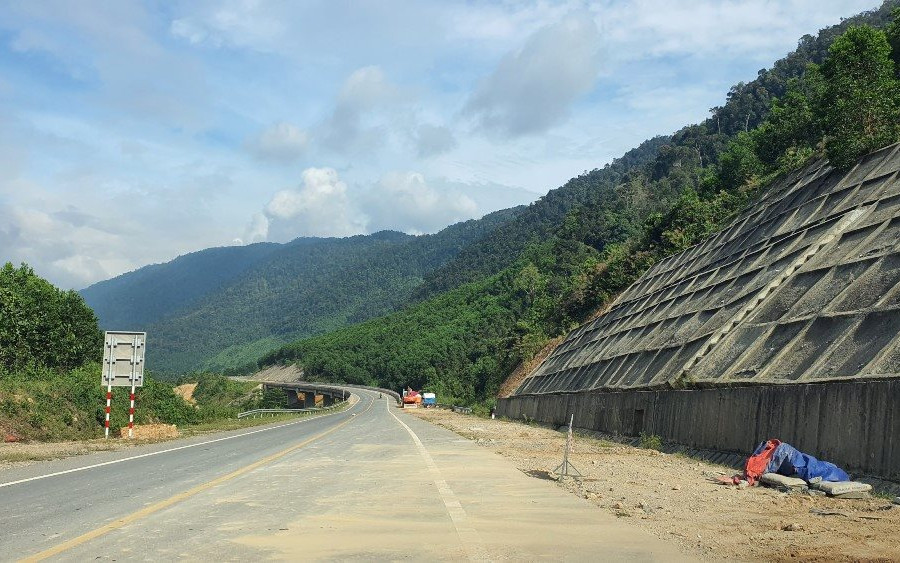 Xóa “đường ngang, lối tự phát” sẵn sàng thông xe cao tốc La Sơn – Túy Loan 
