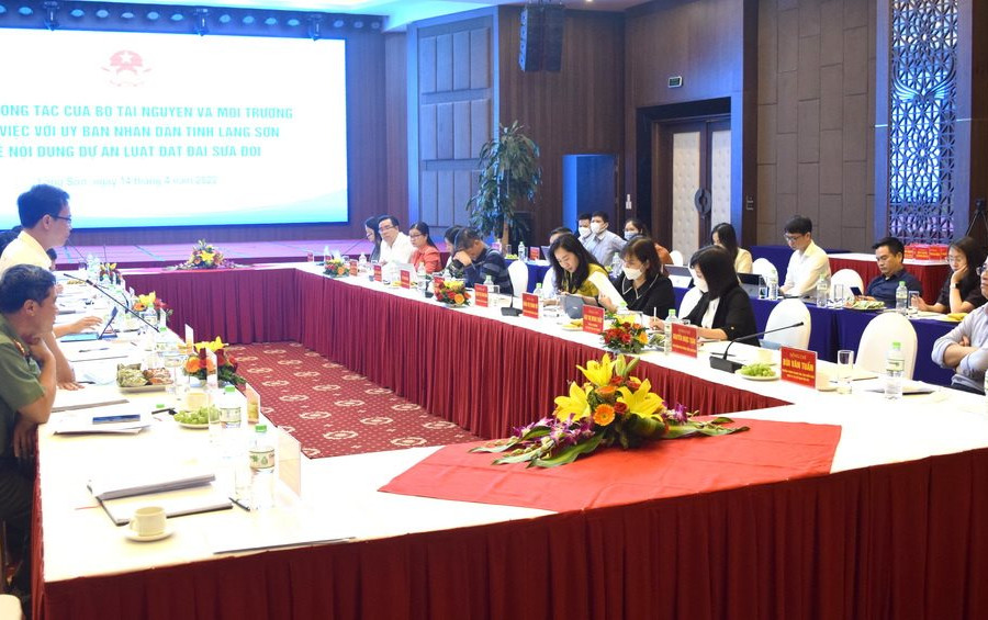 Đoàn công tác của Bộ TN&MT làm việc với UBND tỉnh Lạng Sơn về dự án Luật Đất đai (sửa đổi)