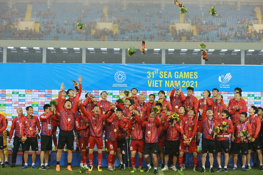 Thủ tướng gửi thư chúc mừng Đội tuyển bóng đá nam U23 Việt Nam bảo vệ thành công Huy chương Vàng tại SEA Games 31
