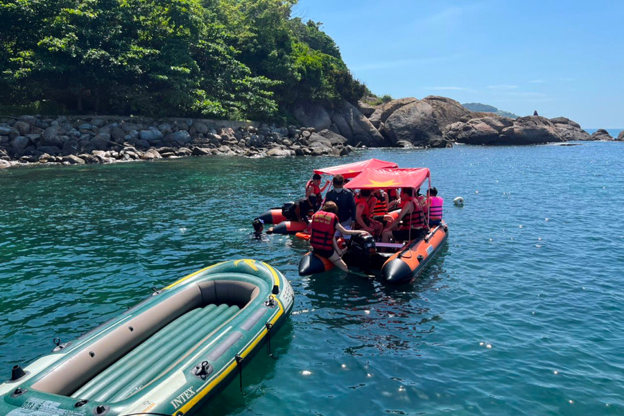 Đà Nẵng: Gian nan xử lý tour lặn ngắm san hô “chui”
