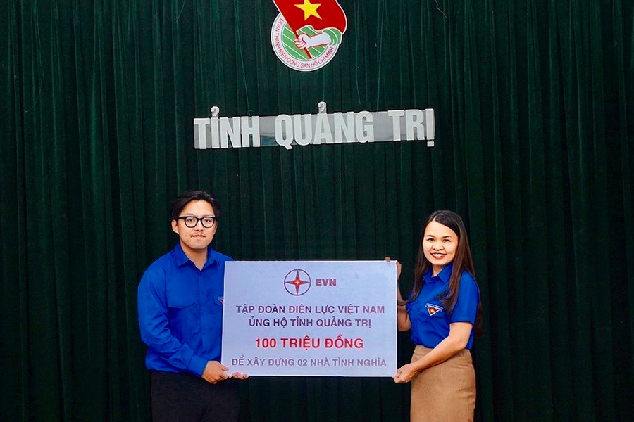 EVN: Ủng hộ 100 triệu đồng xây nhà tình nghĩa tại tỉnh Quảng Trị