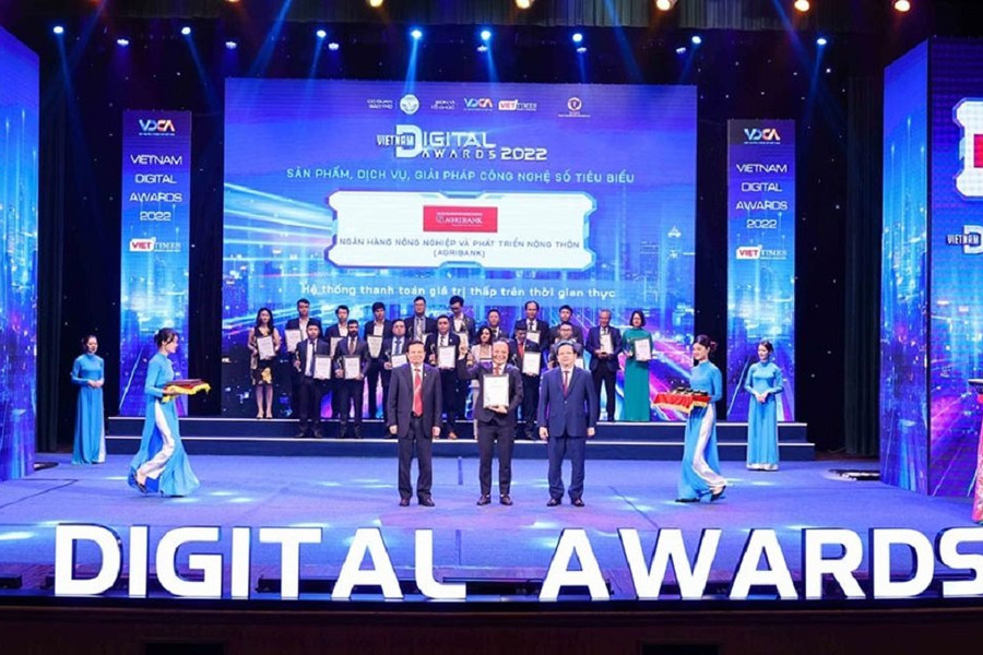 Agribank vinh dự nhận Giải thưởng Chuyển đổi Số Việt Nam năm 2022
