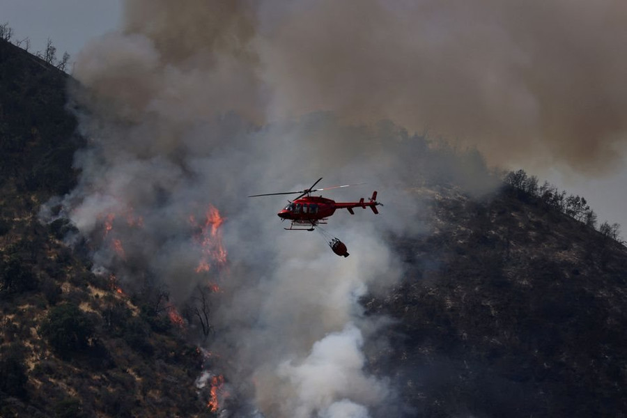 Nắng nóng ở Chile làm trầm trọng thêm cháy rừng